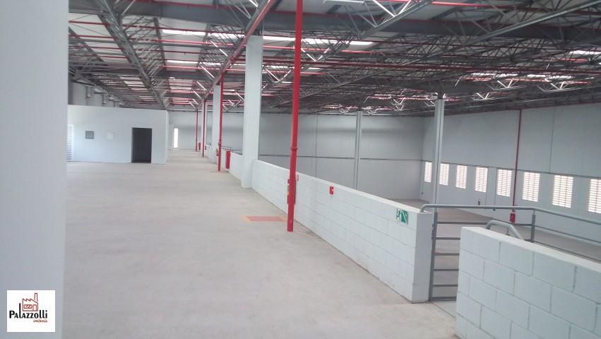 Depósito-Galpão-Armazém para alugar, 1100m² - Foto 10