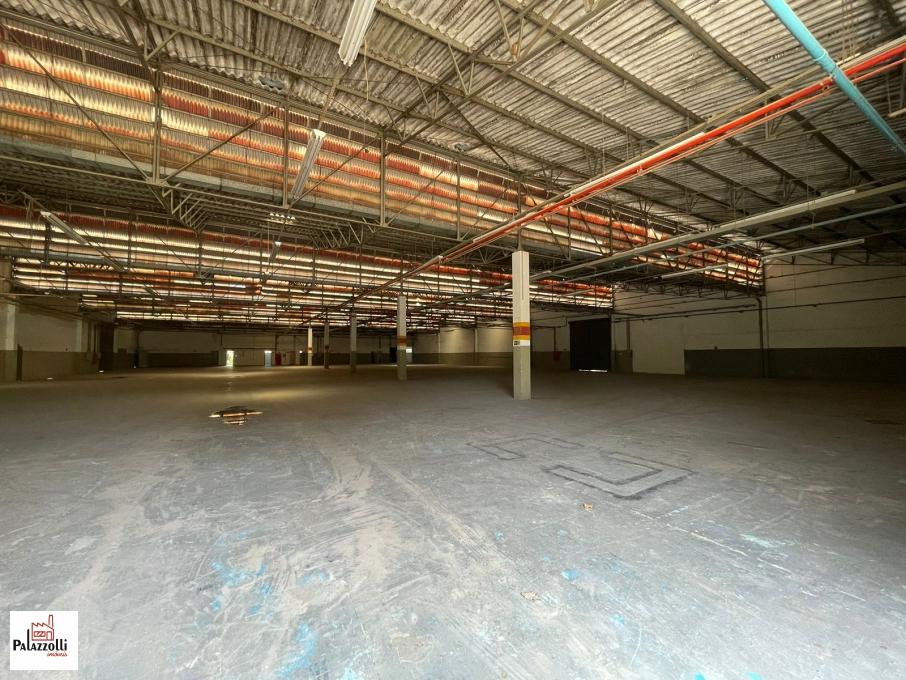 Depósito-Galpão-Armazém à venda e aluguel, 3515m² - Foto 4